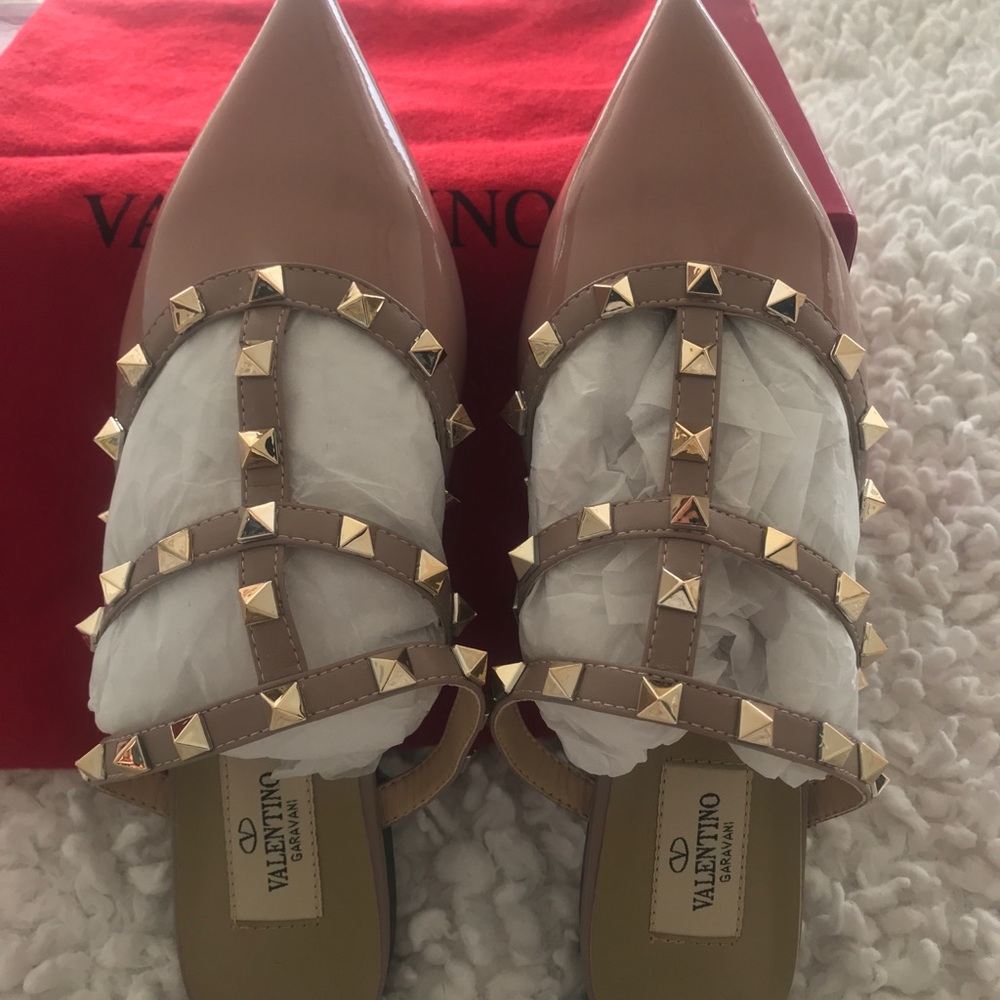 Nude Flat with Rhinestone